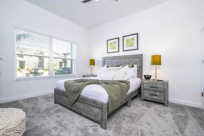 4Bd W/ Private Pool & Free Waterpark @ Storey Lake 2461