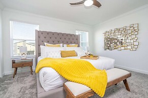 4Bd W/ Private Pool & Free Waterpark @ Storey Lake 2461