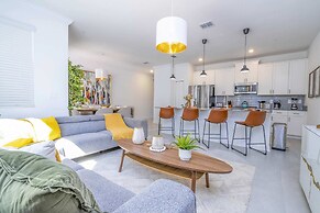 4Bd W/ Private Pool & Free Waterpark @ Storey Lake 2461