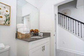 4Bd W/ Private Pool & Free Waterpark @ Storey Lake 2461