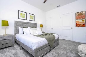 4Bd W/ Private Pool & Free Waterpark @ Storey Lake 2461