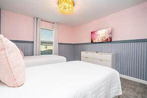 Charming 4Bd W/ Private Pool @ Storey Lake Resort 2653