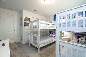 Fantastic 4 Bd W/ Pool @ Storey Lake Resort 2709