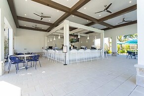 Fantastic 4 Bd W/ Pool @ Storey Lake Resort 2709