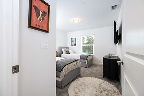 Gorgeous 4 Bd W/ Pool At Storey Lake Resort 2485