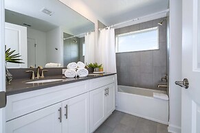 Gorgeous 4 Bd W/ Pool At Storey Lake Resort 2485