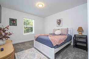 Gorgeous 4 Bd W/ Pool At Storey Lake Resort 2485