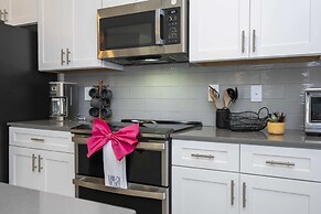 Gorgeous 4 Bd W/ Pool At Storey Lake Resort 2485