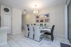 Gorgeous 4Bd W/ Pool & Waterpark @ Champions Gate 428