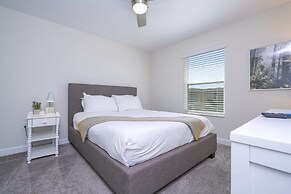 Gorgeous 4Bd W/ Pool & Waterpark @ Champions Gate 428