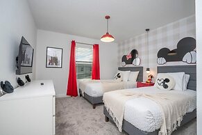 Magnificient 4Bd W/ Pool @ Storey Lake Resort 2648