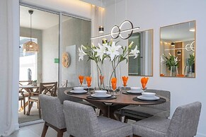 Magnificient 4Bd W/ Pool @ Storey Lake Resort 2648