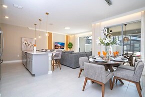 Magnificient 4Bd W/ Pool @ Storey Lake Resort 2648