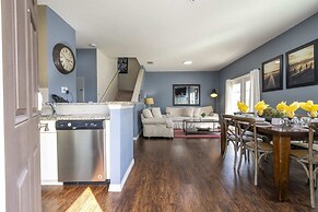 Marvelous 4 Bd Close To Disney At West Lucaya 8959