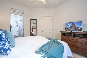 Marvelous 4 Bd Close To Disney At West Lucaya 8959