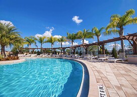 Marvelous 4 Bd Close To Disney At West Lucaya 8959