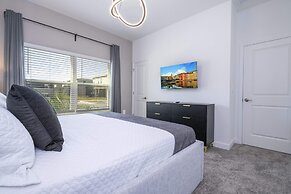 Stunning 4 Bd W/ Pool @ Storey Lake Resort 2613