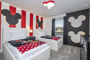 Stunning 4 Bd W/ Pool @ Storey Lake Resort 2613