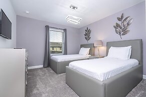 Stunning 4 Bd W/ Pool @ Storey Lake Resort 2613