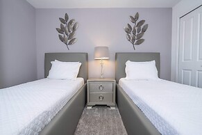 Stunning 4 Bd W/ Pool @ Storey Lake Resort 2613