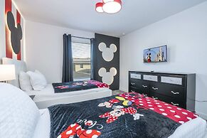 Stunning 4 Bd W/ Pool @ Storey Lake Resort 2613