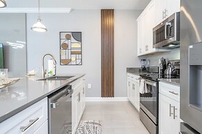 Stunning 4 Bd W/ Pool @ Storey Lake Resort 2613