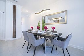 Stunning 4 Bd W/ Pool @ Storey Lake Resort 2613