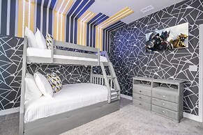 Stunning 5 Bd W/ Pool @ Storey Lake Resort 2400