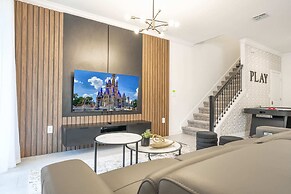 Stunning 5 Bd W/ Pool @ Storey Lake Resort 2400