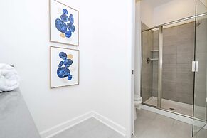 Stunning 5 Bd W/ Pool @ Storey Lake Resort 2400