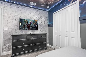 Stunning 5 Bd W/ Pool @ Storey Lake Resort 2400