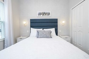 Stunning 5 Bd W/ Pool @ Storey Lake Resort 2400