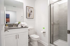 Stunning 5 Bd W/ Pool @ Storey Lake Resort 2400