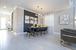 Stunning 5Bd Private Pool & Waterpark @ Champions Gate 8913