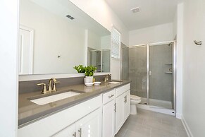 Stunning 5Bd Private Pool & Waterpark @ Champions Gate 8913