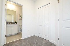 Stunning 5Bd Private Pool & Waterpark @ Champions Gate 8913