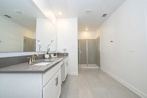 Stunning 5Bd Private Pool & Waterpark @ Champions Gate 8913