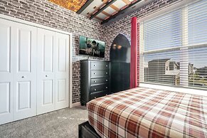 Stunning 5Bd Private Pool & Waterpark @ Champions Gate 8913