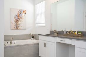 Stunning 5Bd W/ Pool Close To Disney At Champions Gate 8956