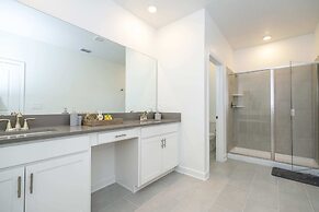 Stunning 5Bd W/ Pool Close To Disney At Champions Gate 8956