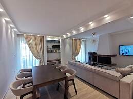 Cassiopeia - Glyfada Apartment