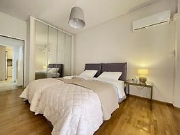 Cassiopeia - Glyfada Apartment