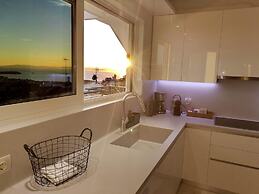 Libra - Luxurious Sea View Apartment