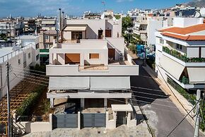 Leo - Unique Glyfada Apartment