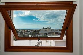 Leo - Unique Glyfada Apartment