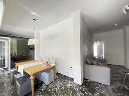 Plato - Acropolis Residence Apartment