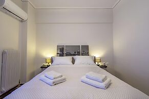 Kleio - Spacious Apartment in Glyfada