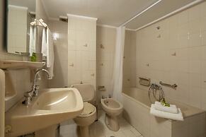 Kleio - Spacious Apartment in Glyfada