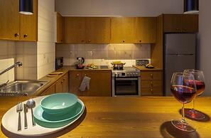 Kleio - Spacious Apartment in Glyfada