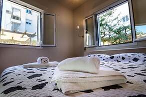 Aquarius - Glyfada Detached House